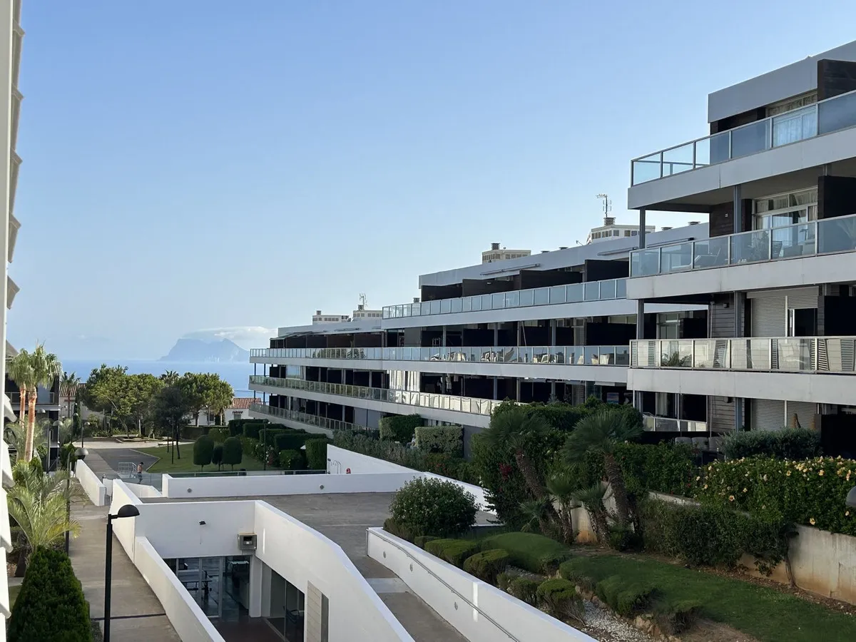 b487a0b1-5e0c-4fd2-9cf8-4bb6f04193b7