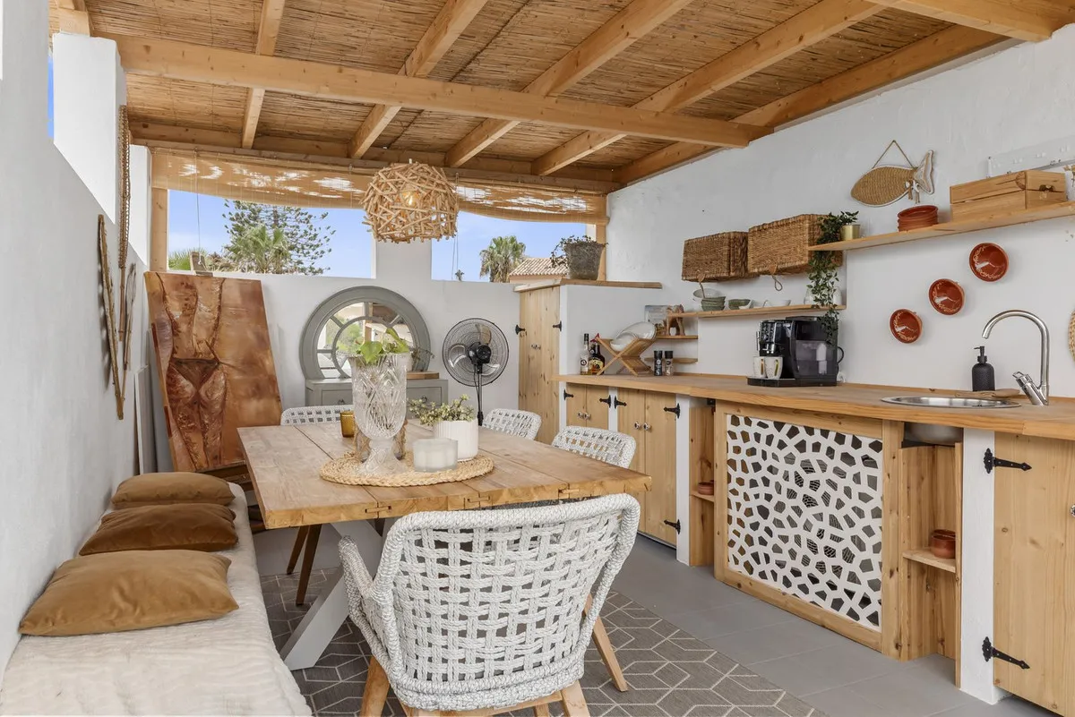 3f0ab520-29ed-4327-a1fa-f604b6f35ff4