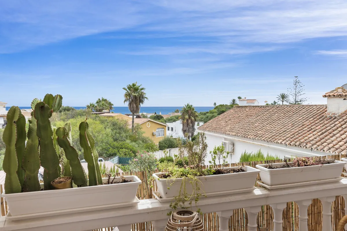 d28303b1-c63f-499e-9b94-df1f67090638