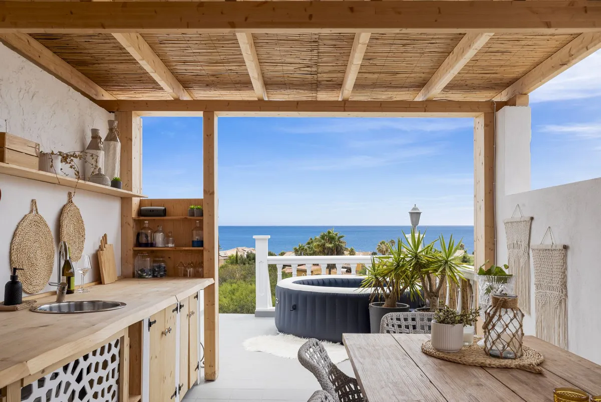 d521c5ae-6ae3-4b33-b367-ee9586832b75