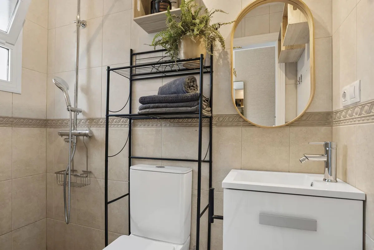 e9b89fa2-3fe3-4943-a5cf-4442728f4f1b