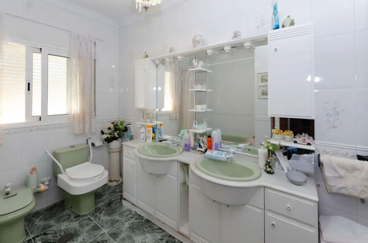 903986e2-0b13-4e51-a7bf-d9438e897062