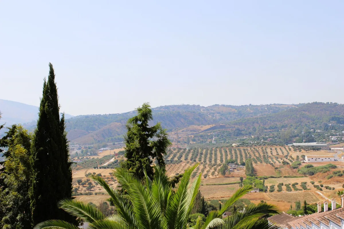 dba664dc-6817-4269-ba2a-7a13ee2930cd