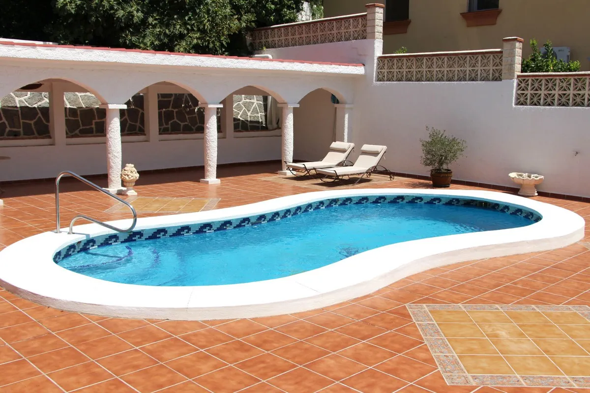 e37ce11e-3803-4586-9eb8-d4f26416527e