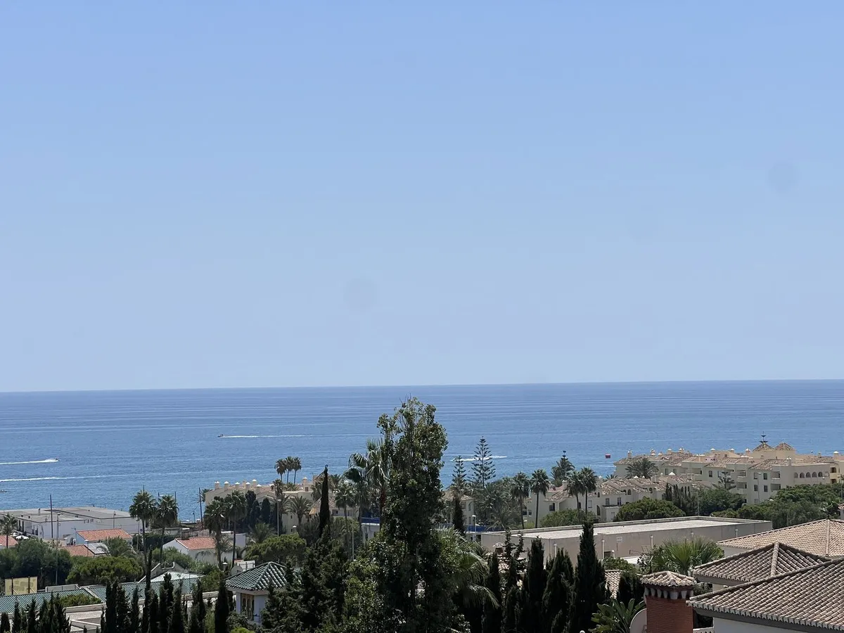 bb990433-75c0-4037-a005-cd042f6f3f5b