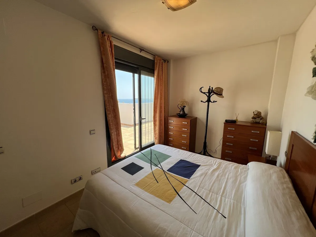 e10da53e-da78-44bd-9243-a8fd3fa73410