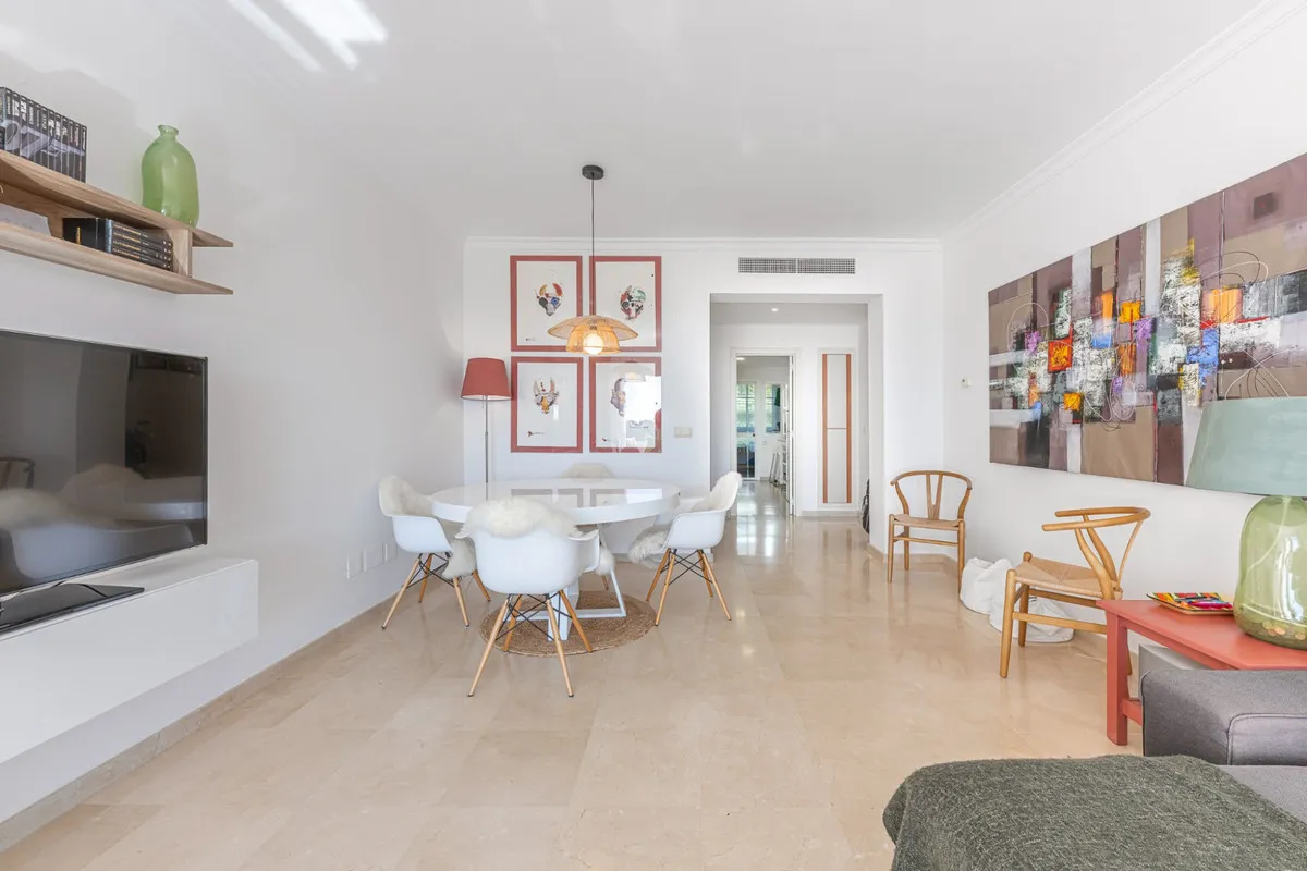 38625e6b-5726-4c73-8a1b-e3062cb27852