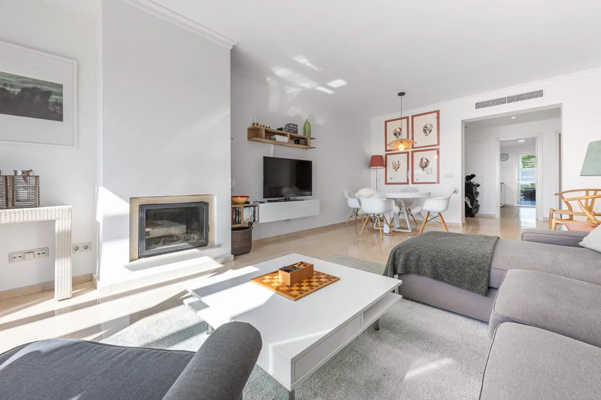 5f461889-0b05-4eb2-9a35-626adc677cd9