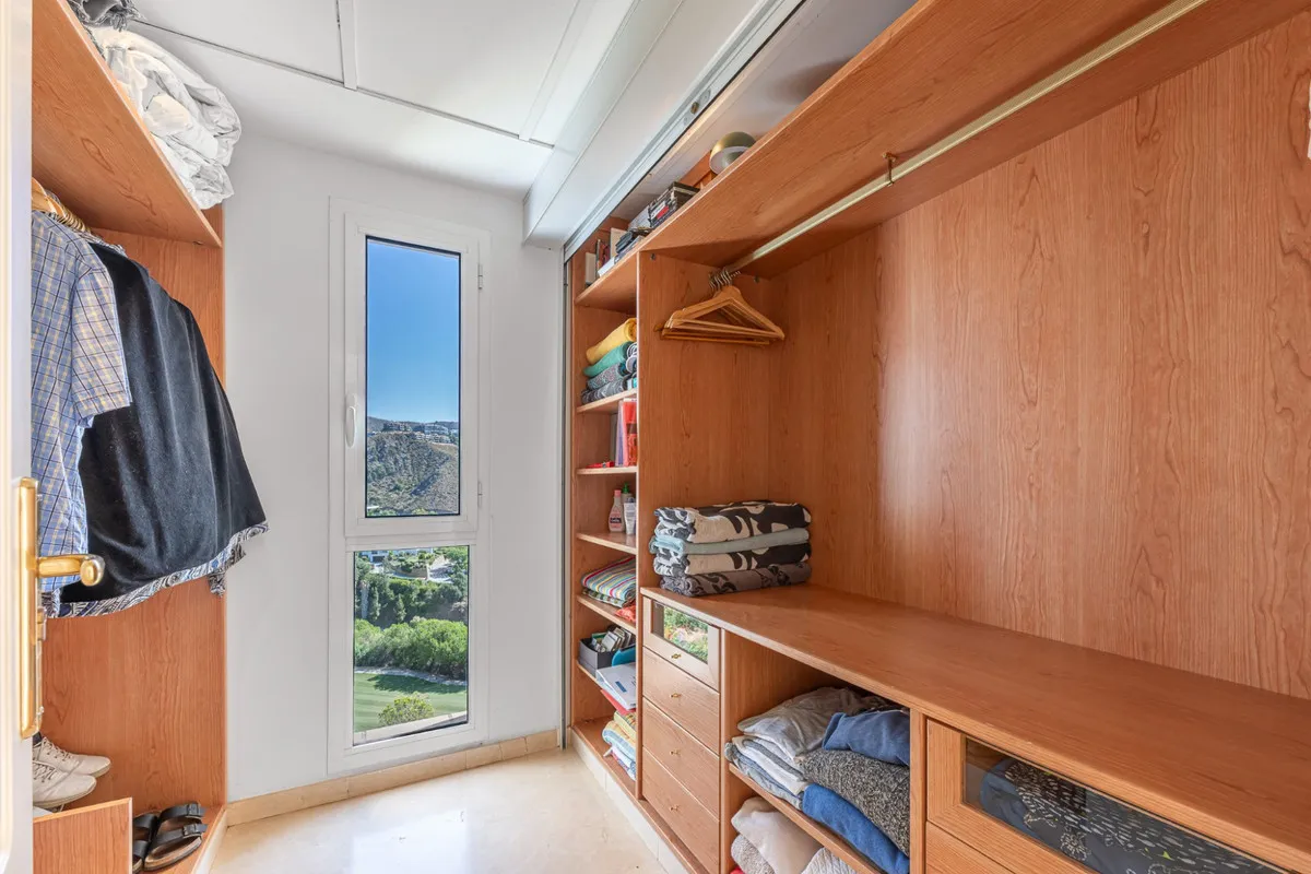 97eb9ece-8e66-4746-a1fa-436af165797e