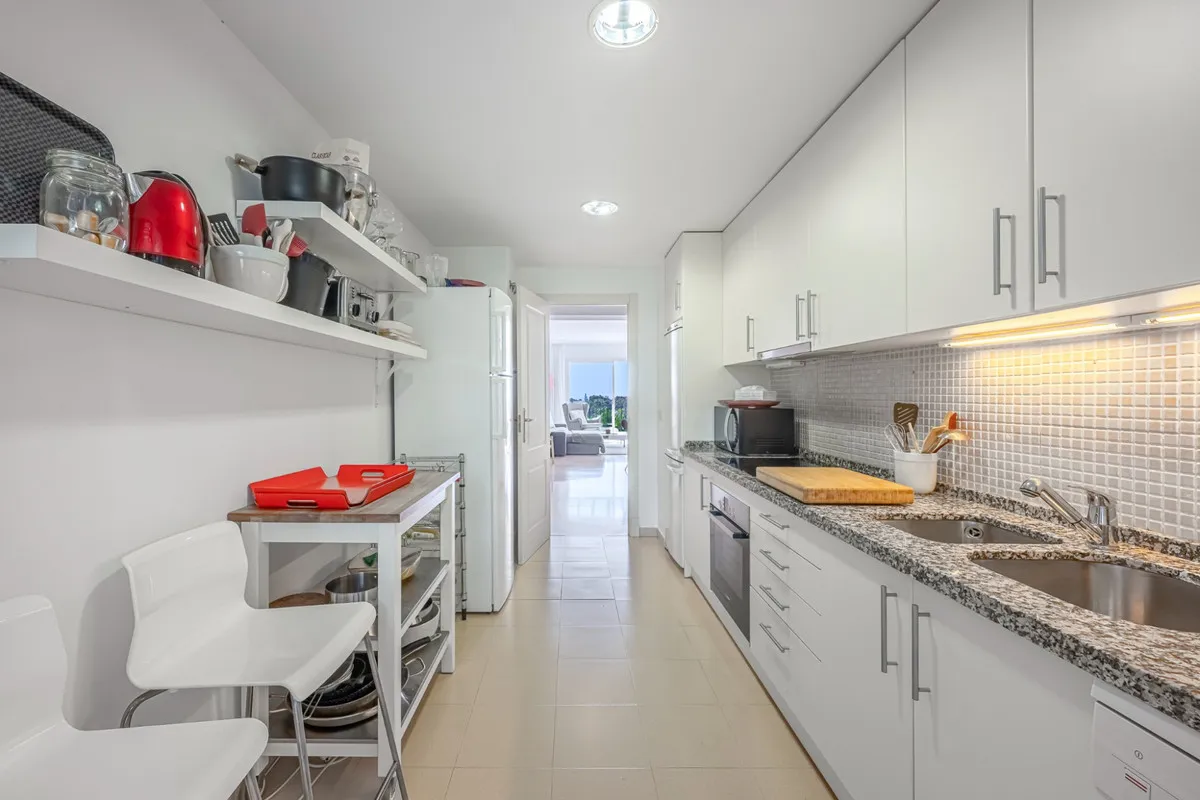 eb91a3b6-ba19-4dc1-83e2-ef811c195ec8