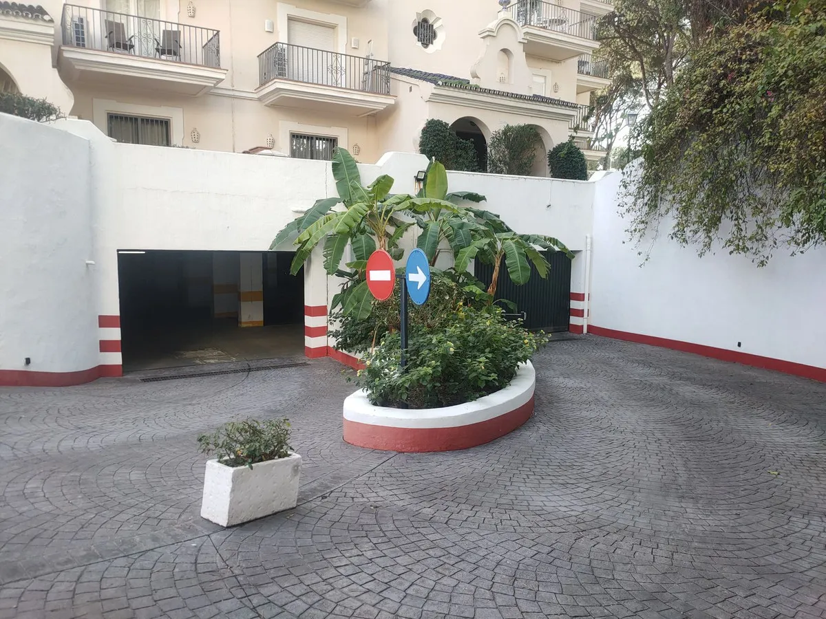 44fd6b83-669a-48f6-9827-2cf570ded408