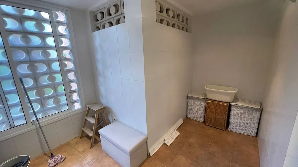 00f945d8-eaa4-4ee3-9be1-8cd2742e1dd3