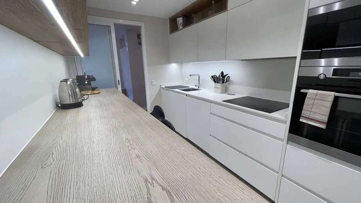 1f8b0d97-7b0b-4079-a0c7-851c2069b5e2