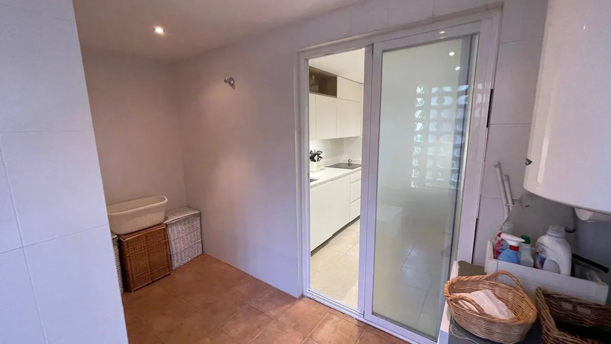 8c85210b-25c3-49a4-9a3f-7b7b3d9bf141