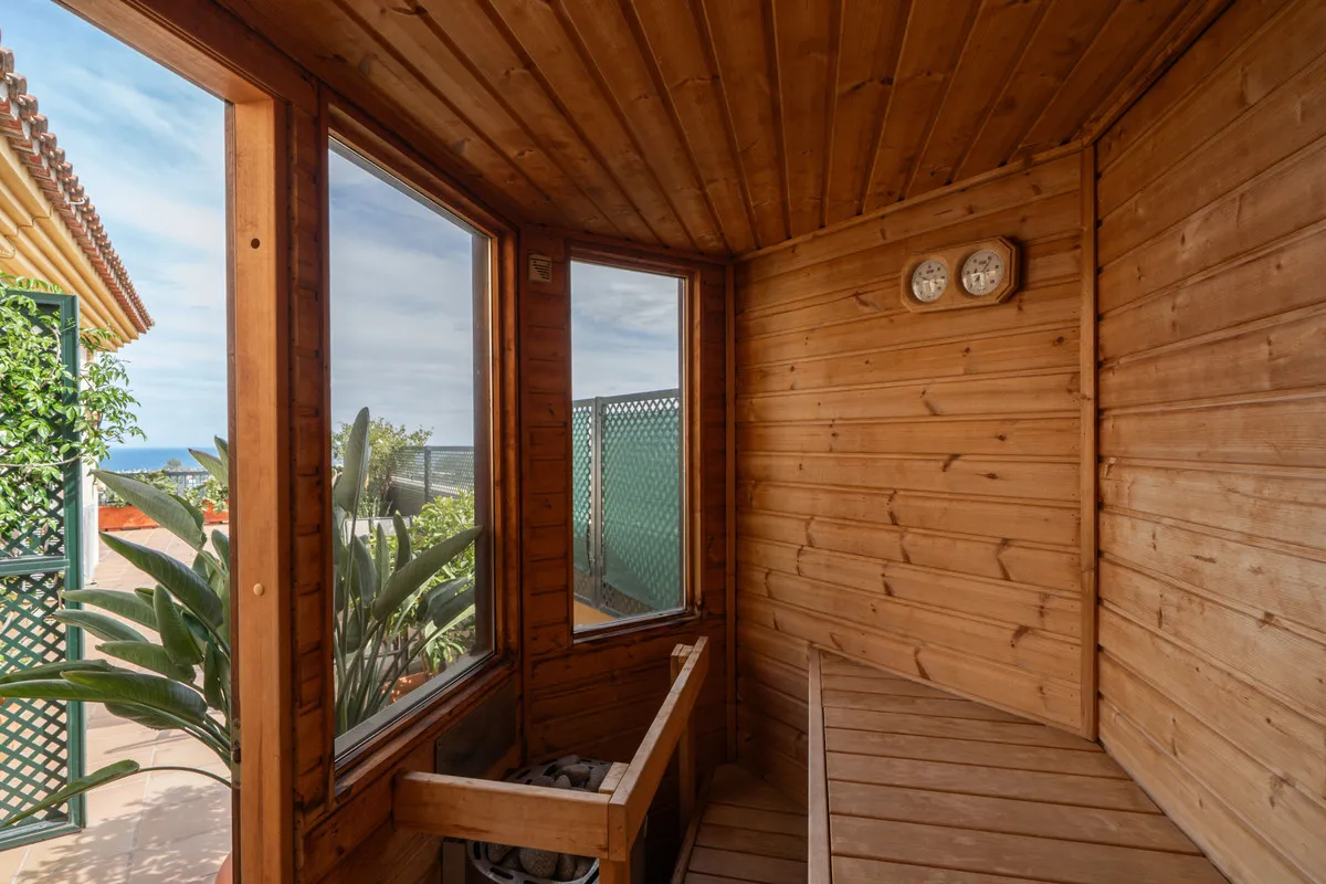 d68f7156-f300-41cd-815e-32366ddef2ff