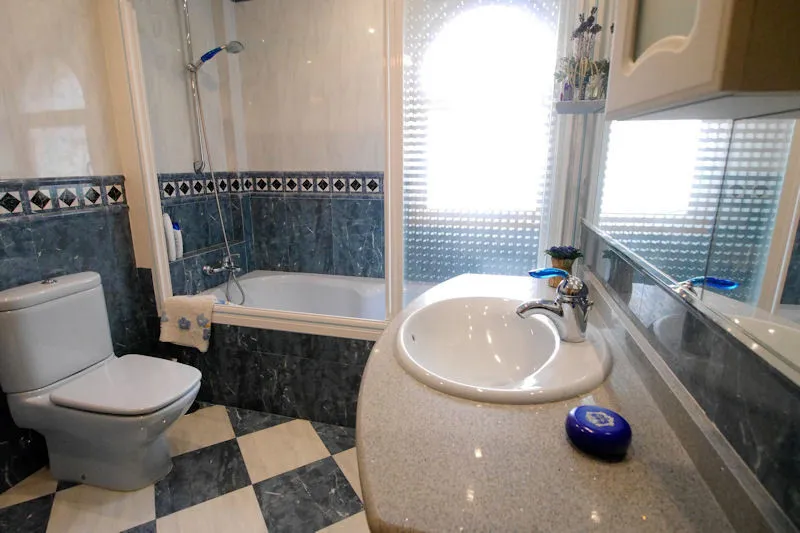 86a42872-bb64-455c-905c-5e4933733c35