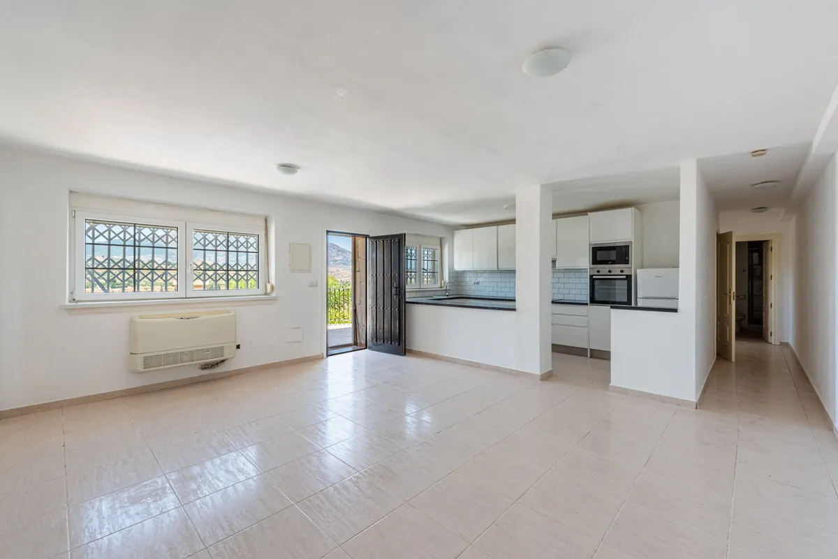 19cebd45-37af-43a3-bc0e-b2a3c4958eed