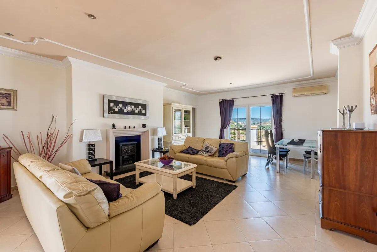 70765c97-7f58-478b-bcd6-5a081194f400