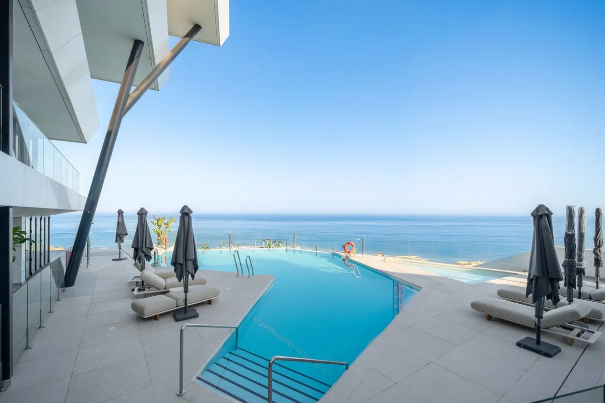 3a23af7f-efe8-4003-9932-60182a22e804