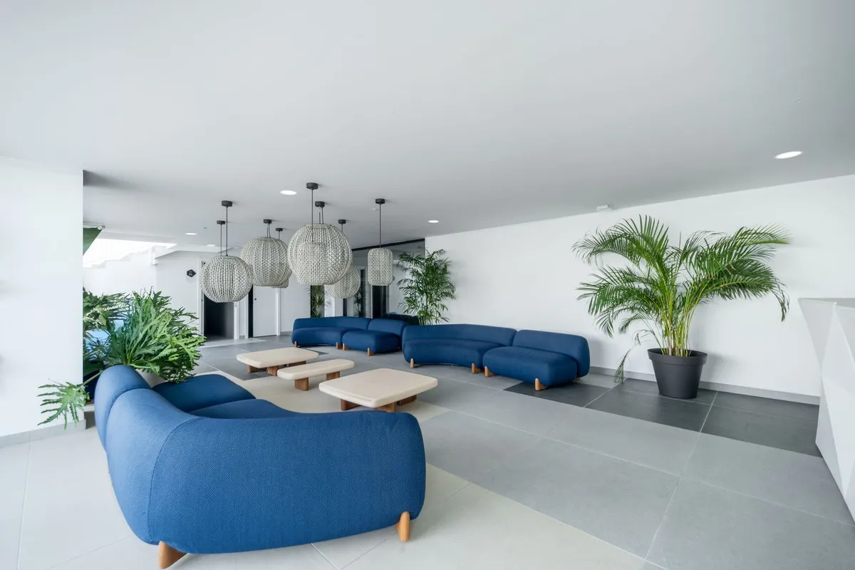 43f84bab-e795-4942-96f7-2f3c408009ff