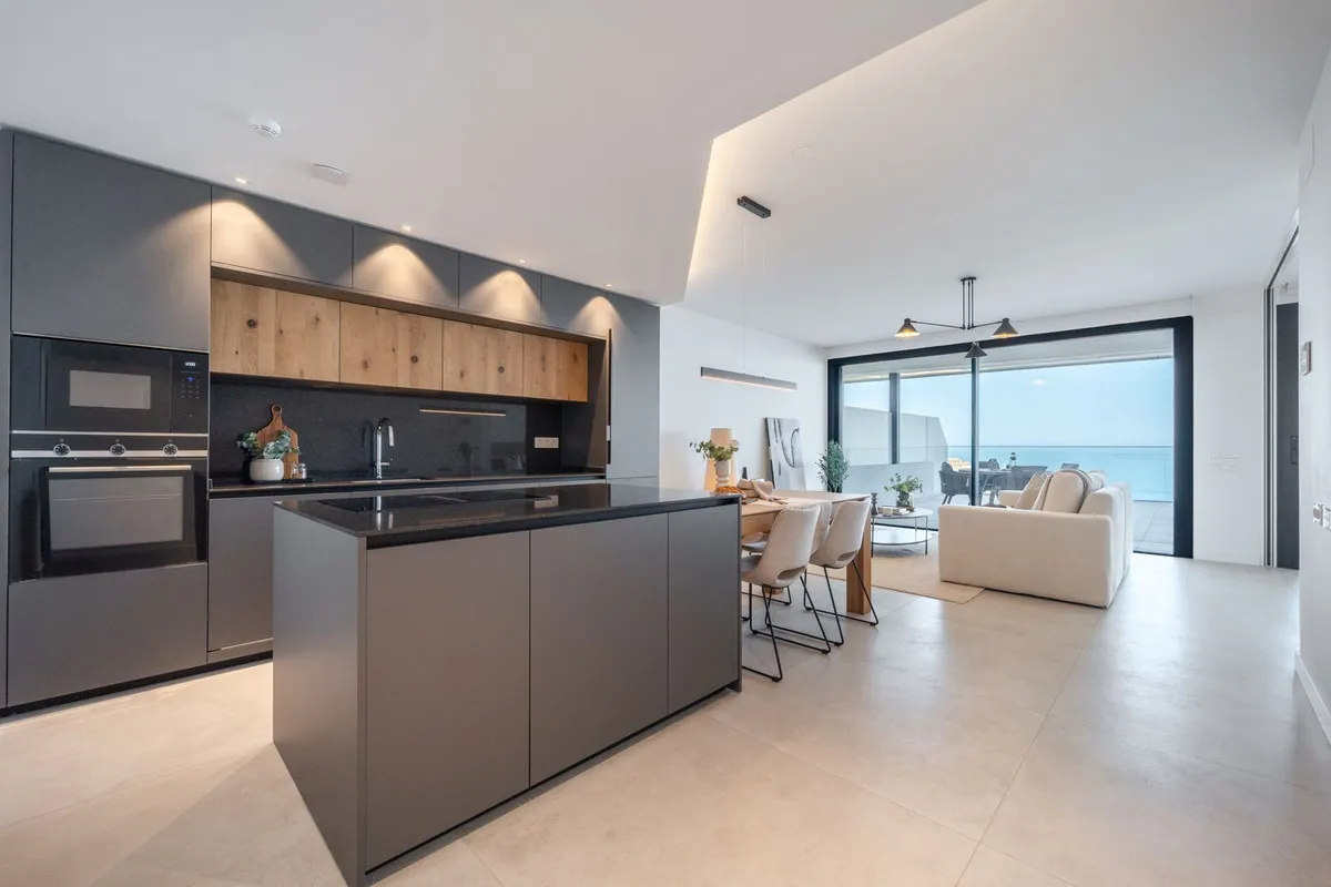 8f699878-7feb-467f-b510-97572c005b9e