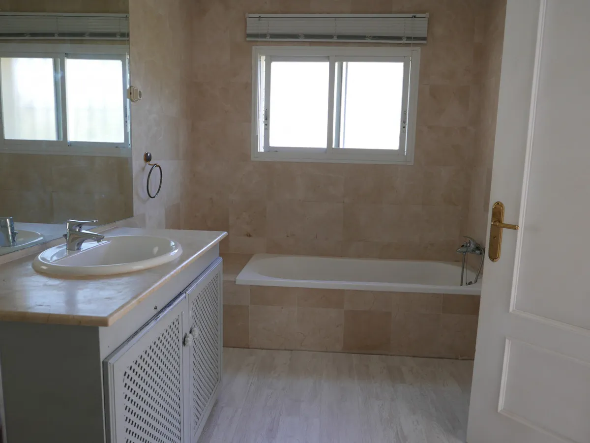 7a65dbff-3eda-45b8-8774-79ae3308a6f8