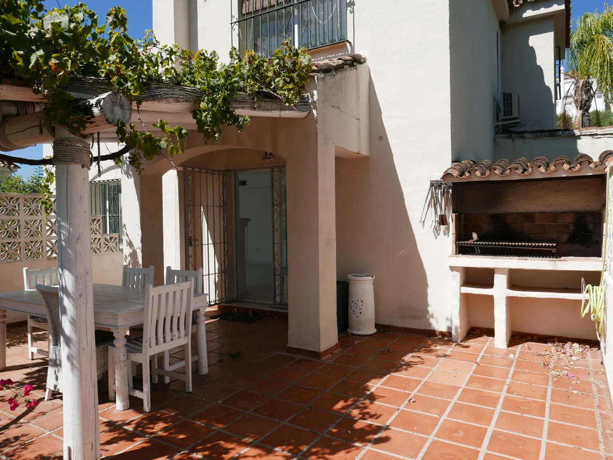 d1b9b8b8-5229-41aa-bcda-5e72549e5491