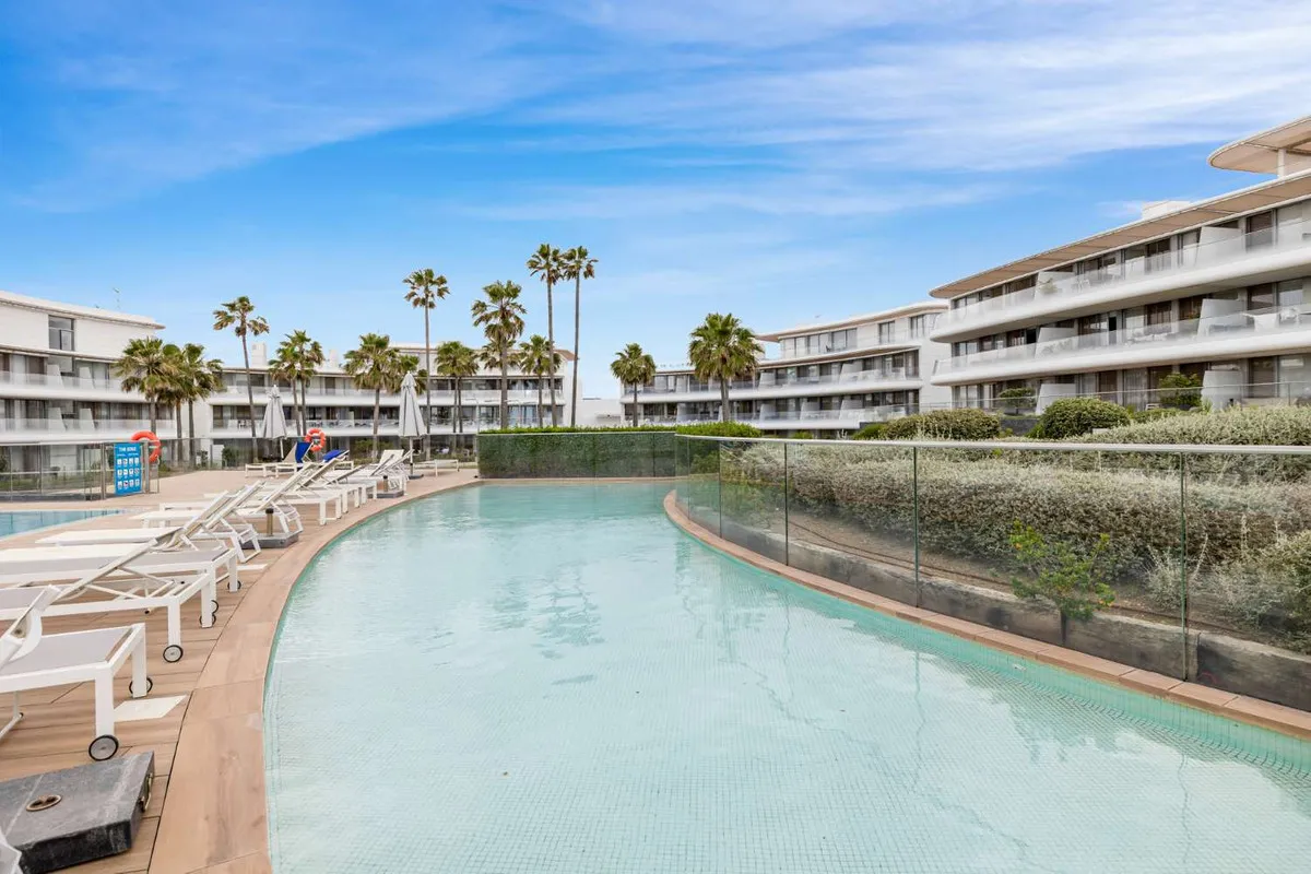 0a9b0741-16a9-47ec-89f6-08dae9a1af60