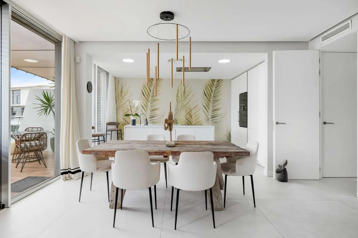 3f723b04-27cb-4f37-b0f9-fb732a8b99c9