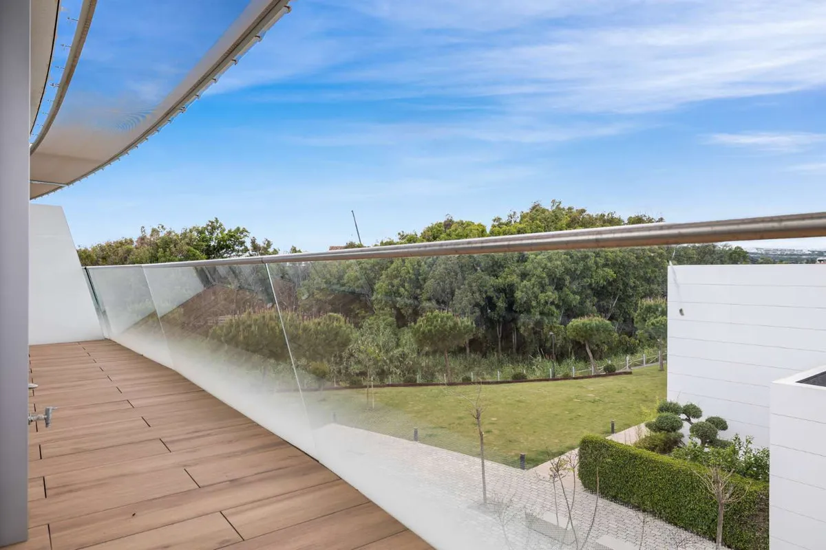 7987d73c-d629-4325-95cb-e48d8f8d5239