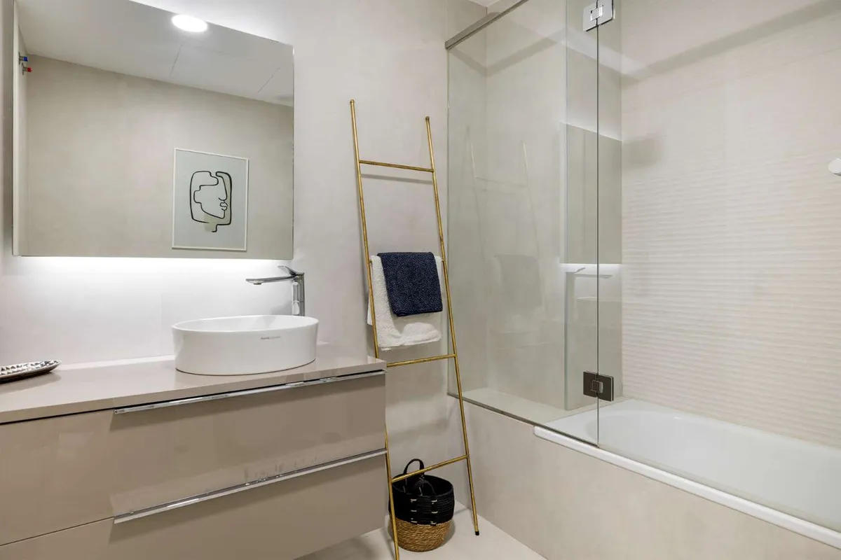 d9531589-1ff5-468c-9f62-bb10f99f9520