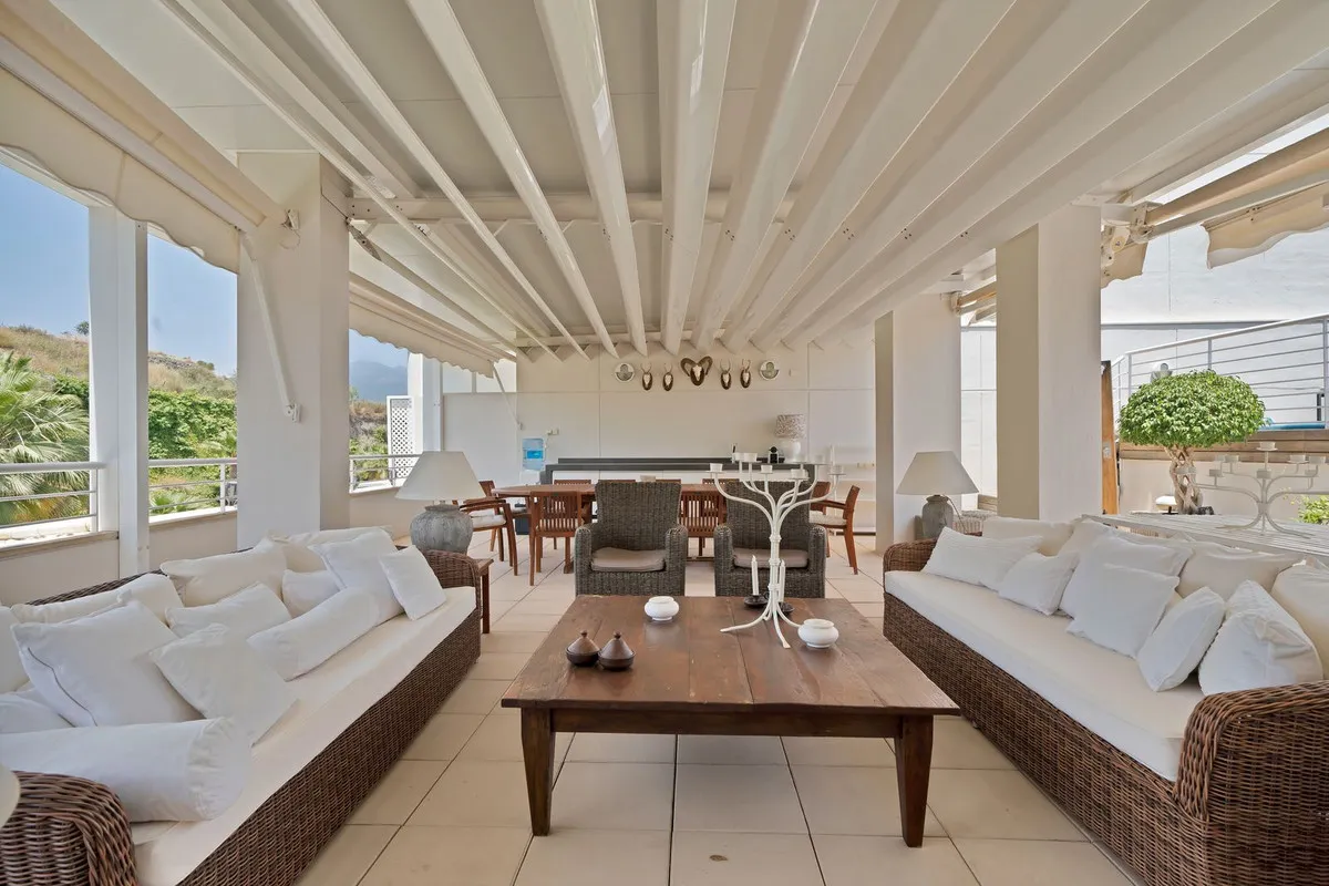 2a703d64-a358-4b7b-be73-eef9bb77edef