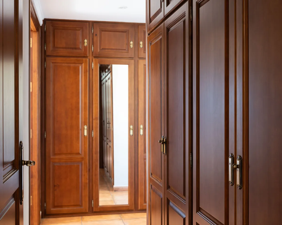 e0b52dcb-64c5-4dc5-8462-2202ba416ecd