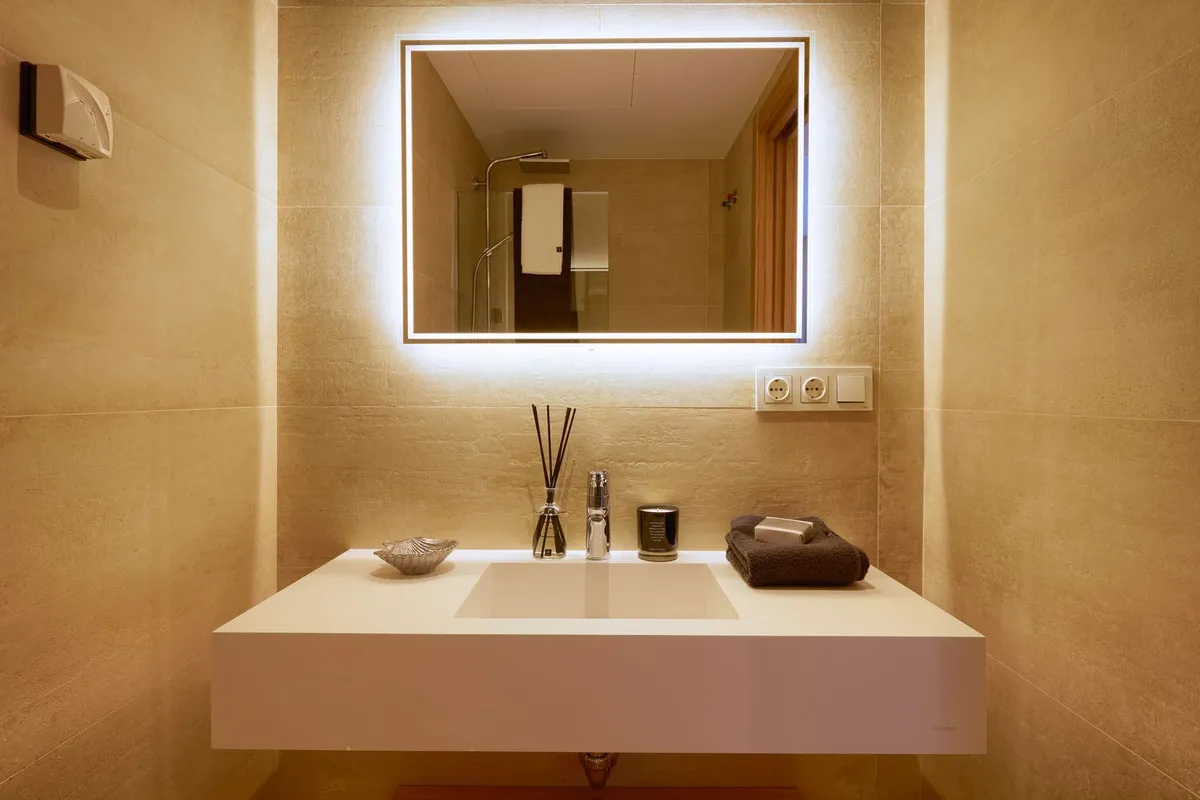 3fe2c932-e073-41a5-a55a-f067ff2d5a64