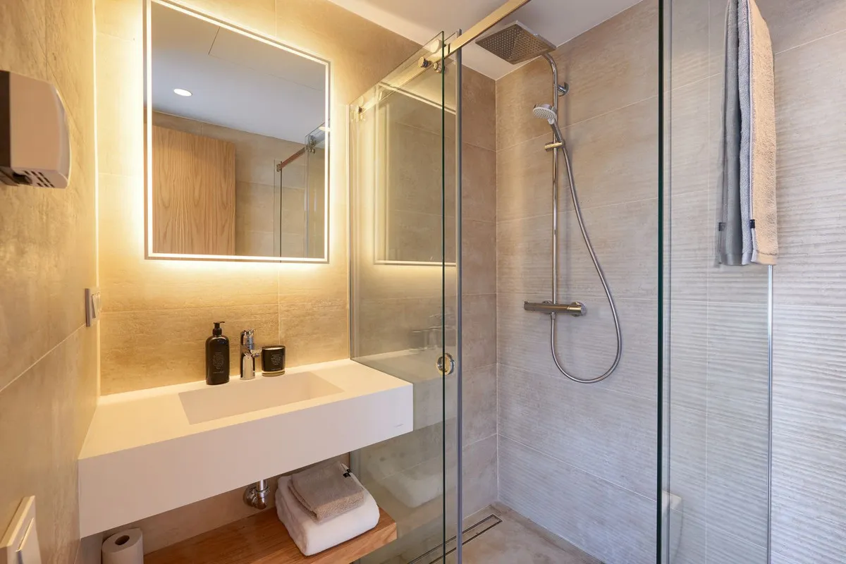 638510ea-ad07-4651-a096-01a09477278f