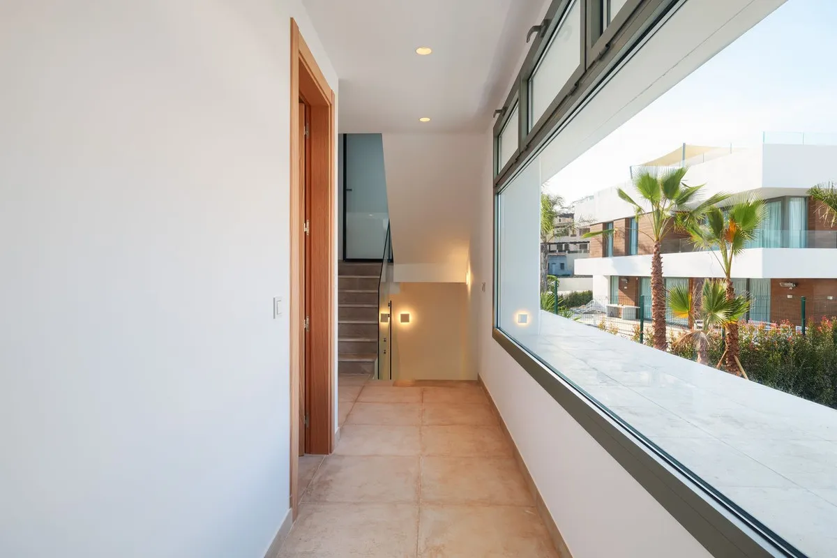 6f54b067-e867-4ceb-a8ac-604d4f375afc