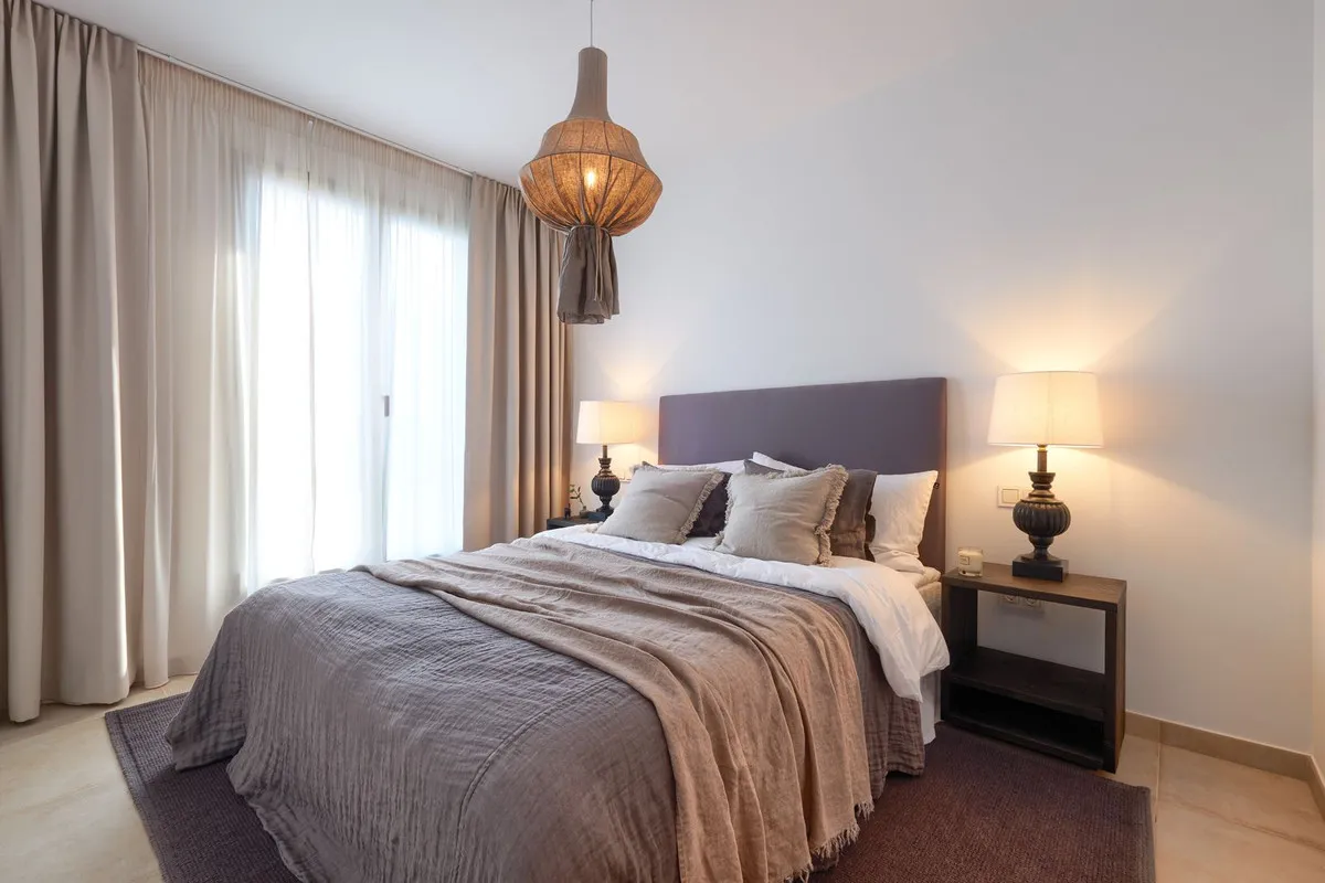 8ccf5ee1-05bd-42bc-b9ad-3480b6dcf506