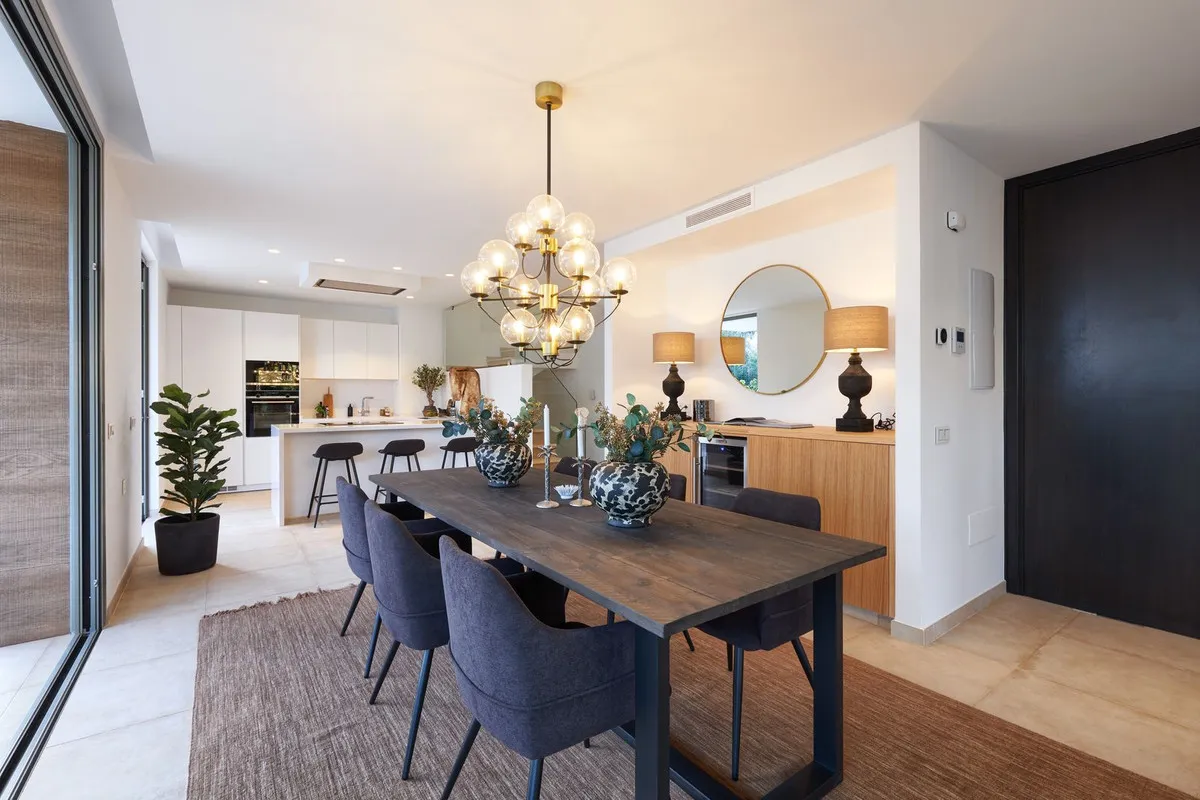 e6216246-8cc8-46bc-8cec-f63b613077dd