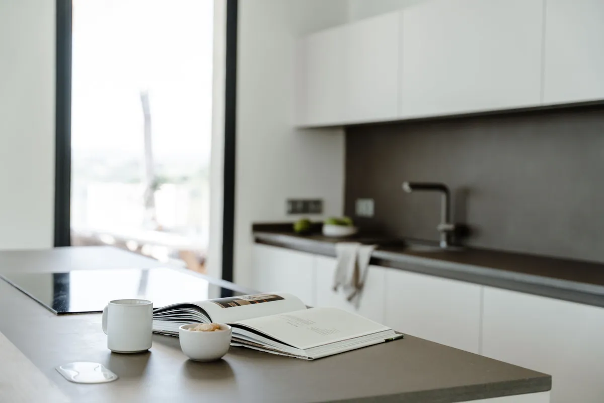 31340923-b876-4976-99a2-8d3969b25e3d