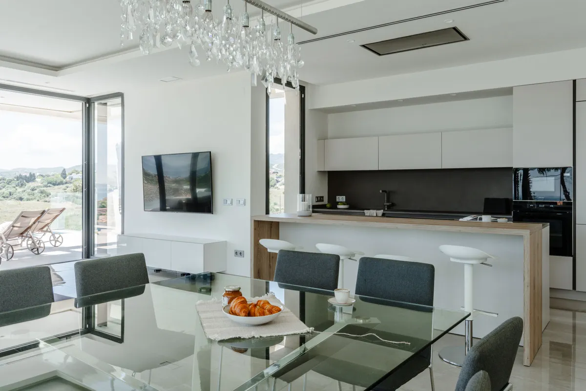 d6b2059e-1a31-4960-bd53-b283ca408f82