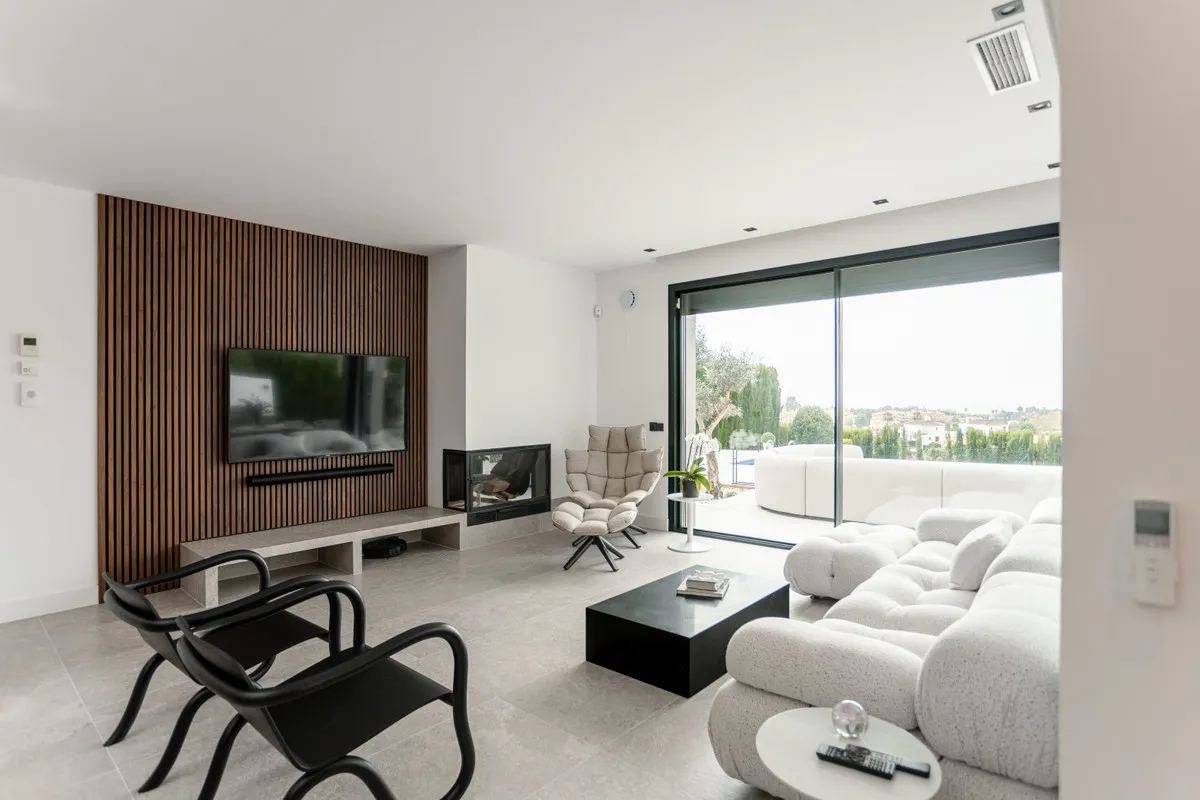 47f37ce1-d05f-44e6-80a0-908288351e3d