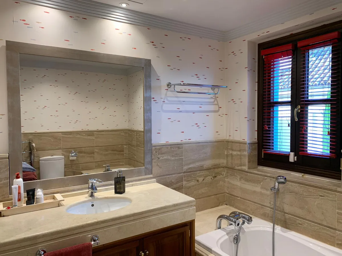 1bad1a8f-bd20-448f-815d-6bffd88ab049