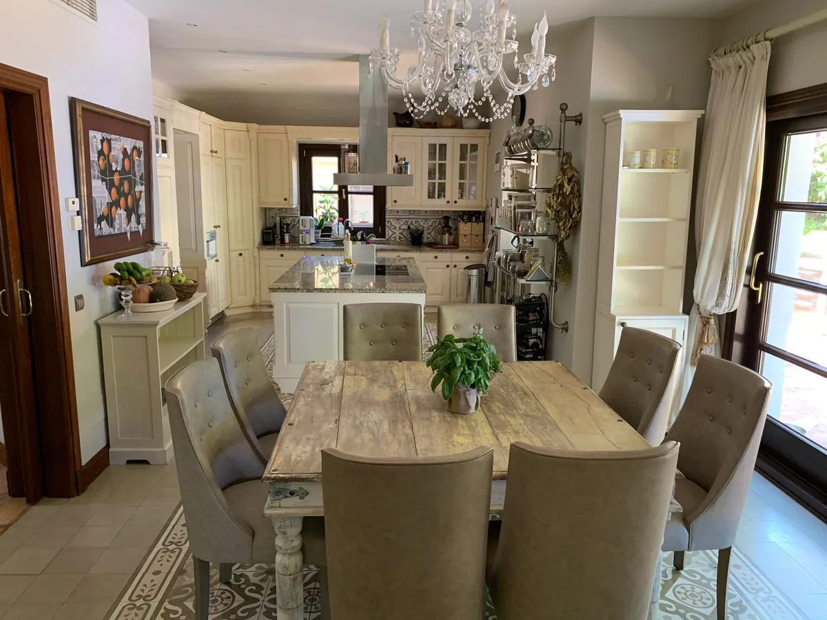 710a2a55-3458-43ce-ba72-4decbbf483f6