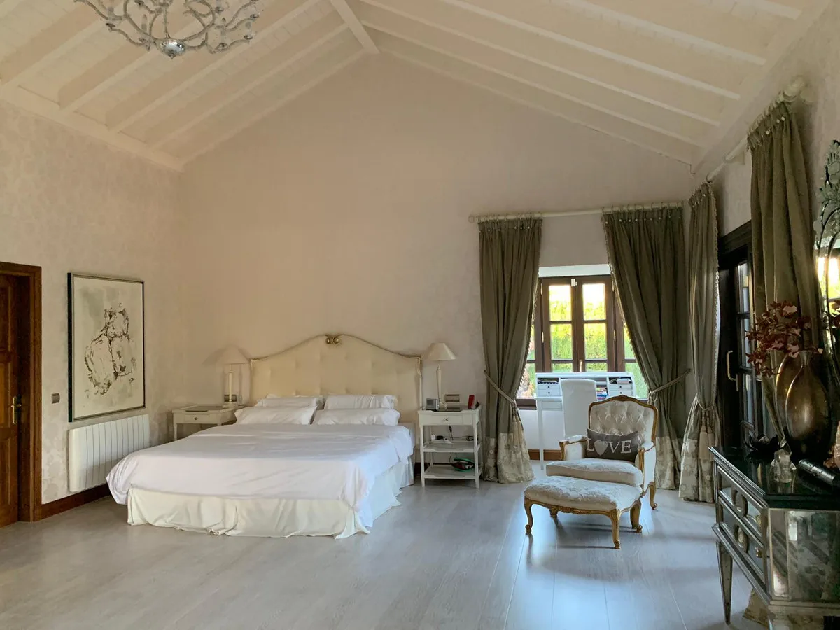 74fea554-3af8-4372-a3f7-84f58d3a2798