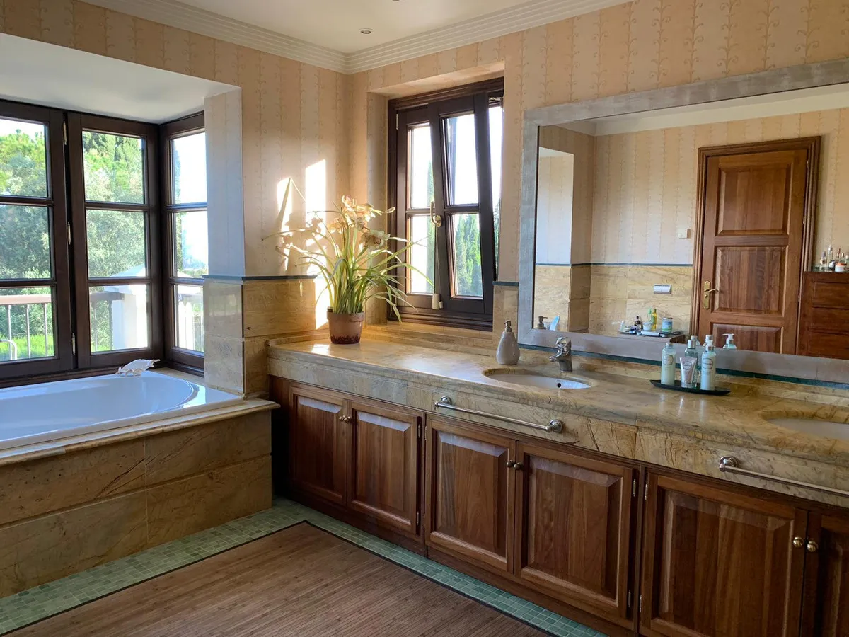 7ac23704-f37c-47f6-997a-c18cc3e8810a