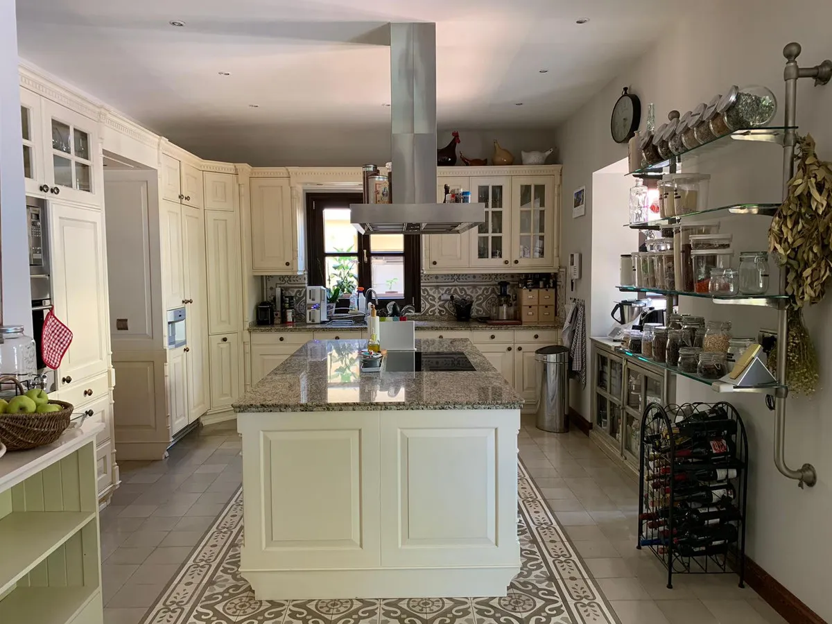 92440765-8a4f-4493-81da-71afe21f4c88