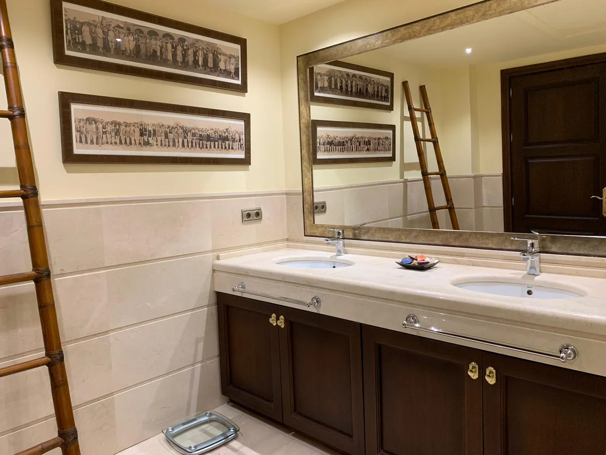 d483294b-e6e2-4d42-8220-2d4cbf80b944