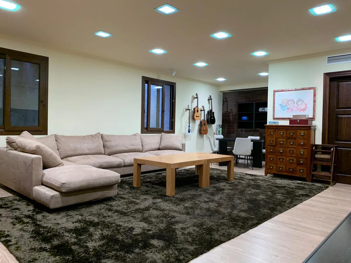 d5a833f5-af9e-4846-8a0b-3509f335d887