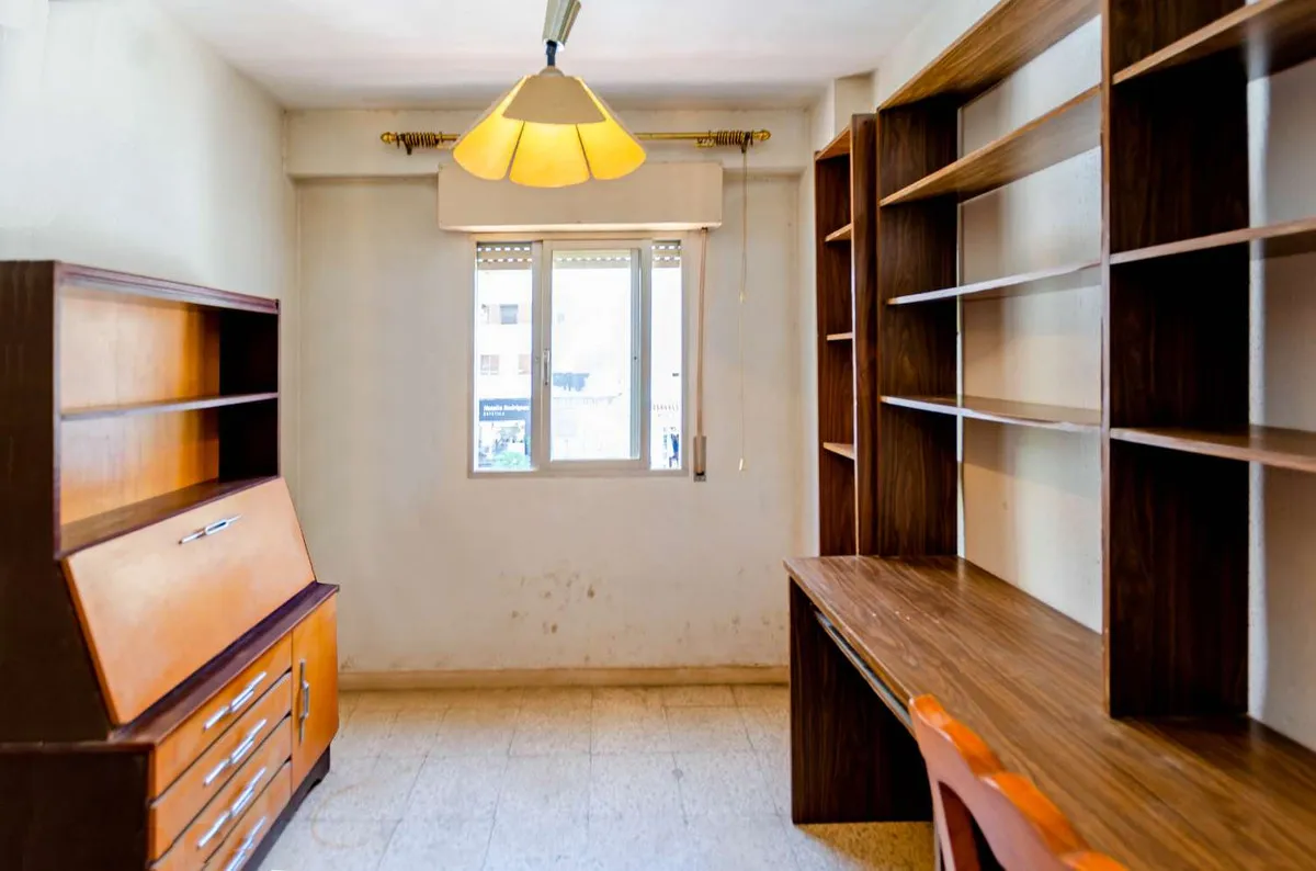 04fe3eae-6590-4036-a10c-73c05c3921c2