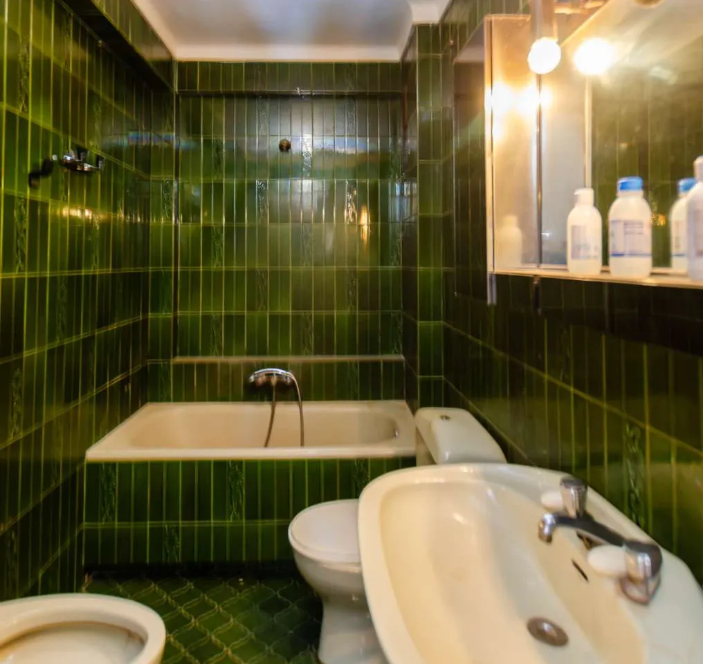 6c3c7f1d-e40e-416d-a84a-4a0a7b2d3c2d